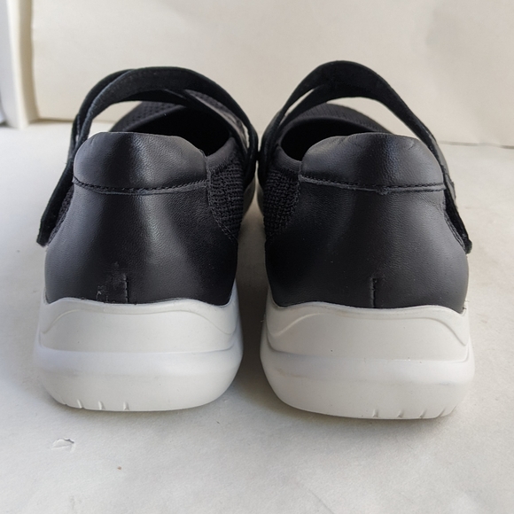 Aravon PC Mary Jane Black Knit Shoe Size 9 - Picture 4 of 9